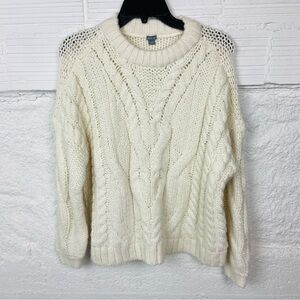 AERIE cream chunk kit warm cozy comfy crewneck sweater size XS